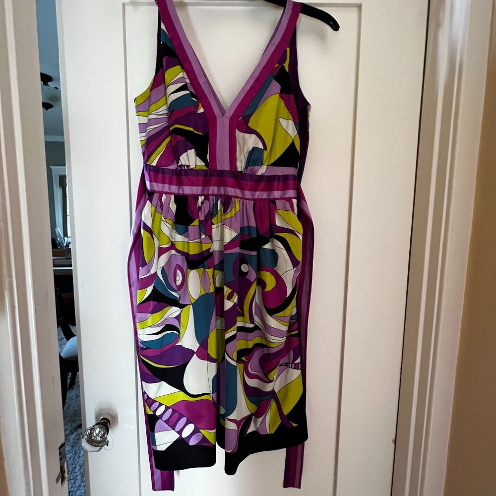 Looks like Pucci! Eci of New York mini dress